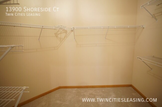 Building Photo - 13900 Shoreside Ct, Savage, MN 55378