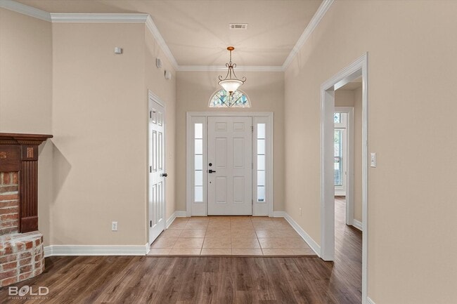 Building Photo - 126 Satinwood Cir