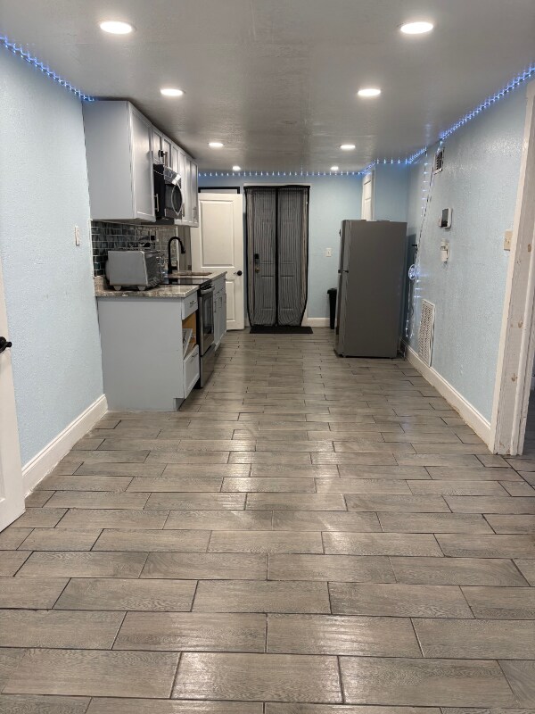 Foto del edificio - 9402 N 16th St