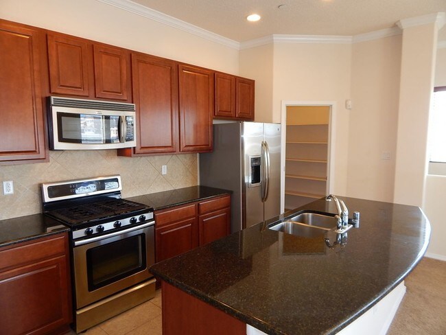 Building Photo - 4512 C Santa Elena St