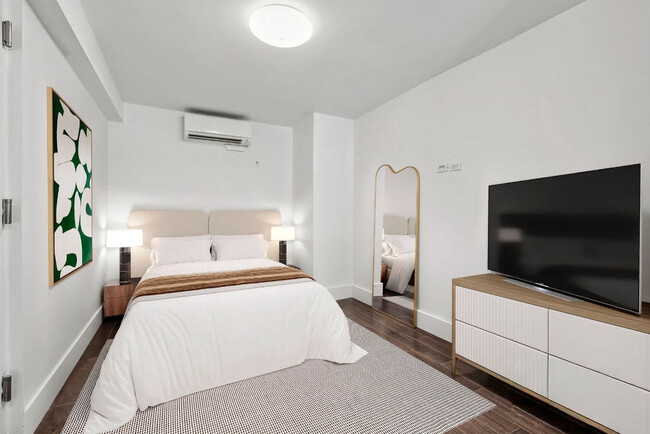 Foto del edificio - 125 E 83rd St