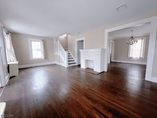 Building Photo - 45 Cypress St