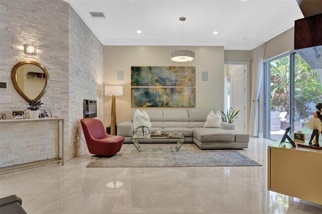 Foto del edificio - 1529 Shoreline Way