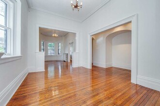 Building Photo - 206 Dunn Ave