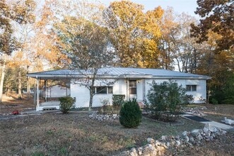 Building Photo - 6822 Wallis Rd