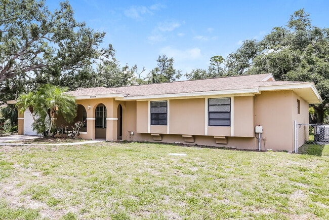 Foto del edificio - 20094 Lorenzo Ave