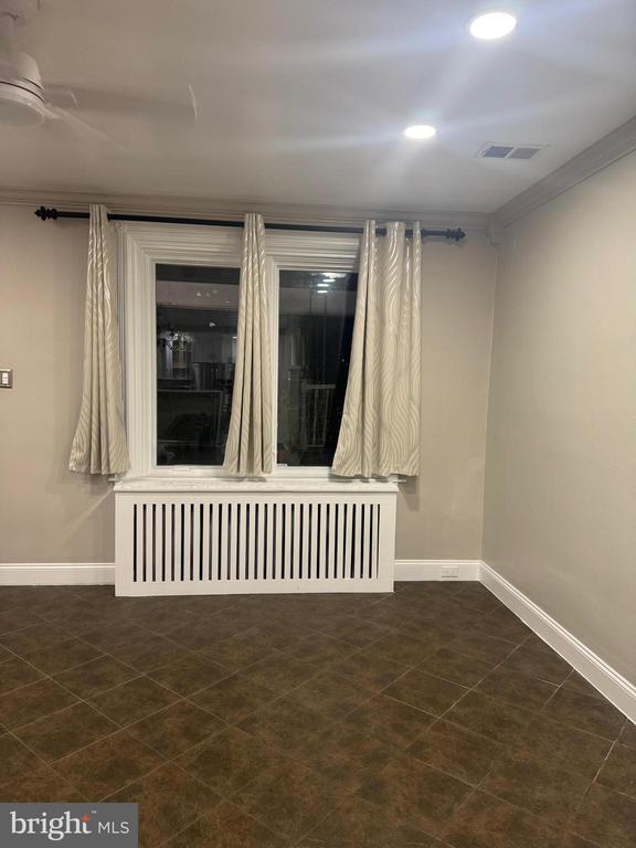 Foto del edificio - 725 W Mt Vernon St