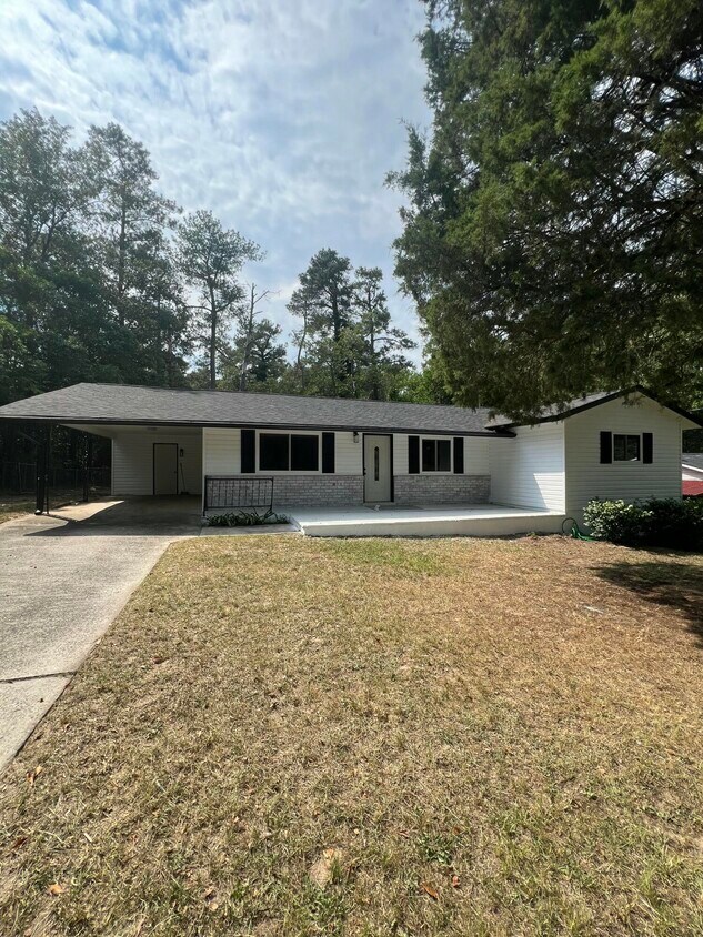 Foto principal - 112 Bellewood Dr