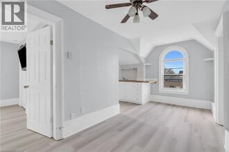 Building Photo - 57 Beverly St