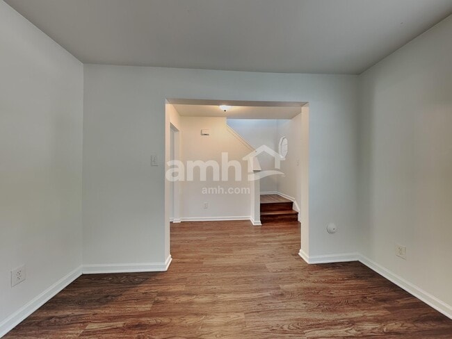 Foto del edificio - 3913 Tyler Bluff Ln