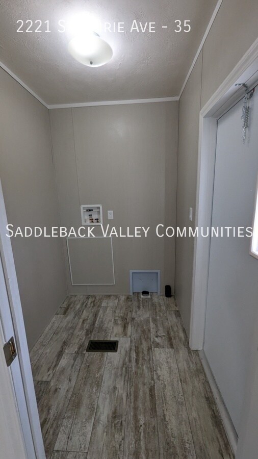 Foto del edificio - 2221 S Prairie Ave