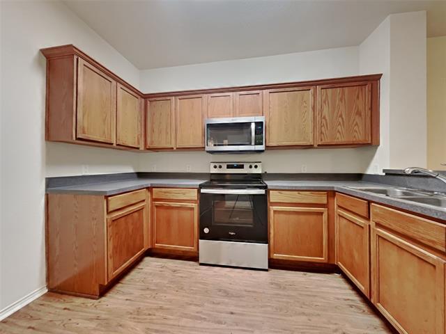 Foto del edificio - 408 Jeans Creek Dr