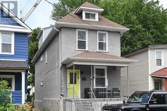 Building Photo - 123 Pamilla St