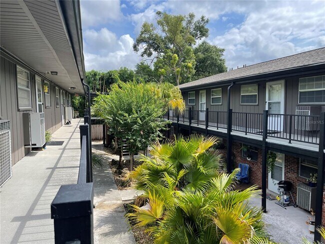 Foto del edificio - 851 Miles Ave