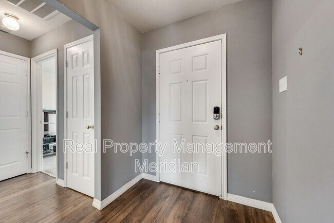 Foto del edificio - 10505 Braewood Dr