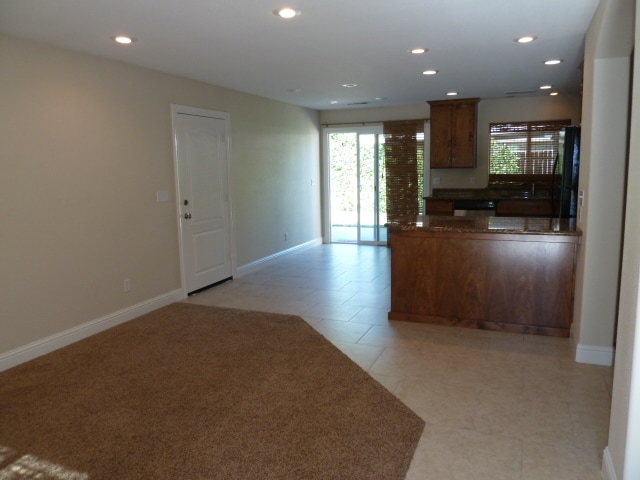 Building Photo - 2 Bedroom House + HUGE Studio/Office