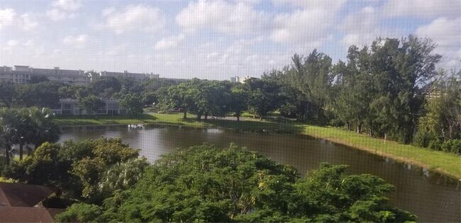 Foto del edificio - 3080 N Course Dr