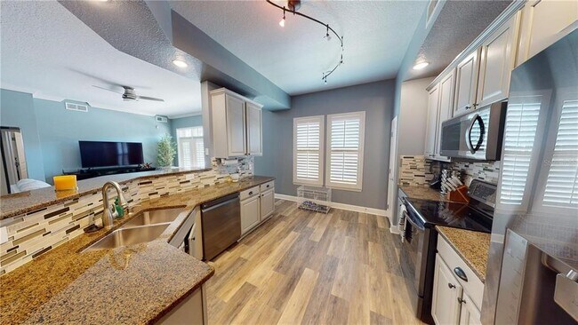 Foto del edificio - 1230 Wright Cir
