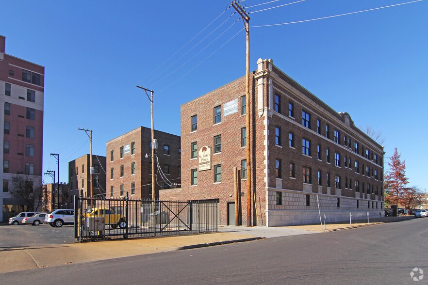 St. Luke's Plaza Apartments Rentals Saint Louis, MO