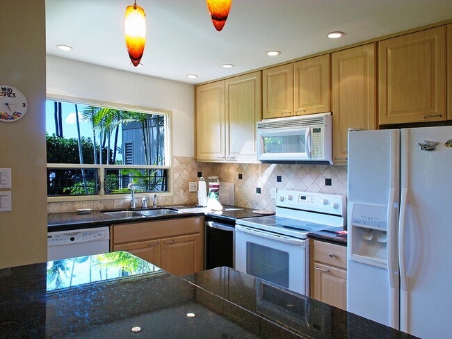Building Photo - 10 Wailea Ekolu Pl
