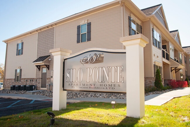 Building Photo - Silo Pointe
