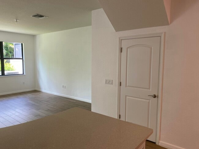 Building Photo - 8295 Catria Ln
