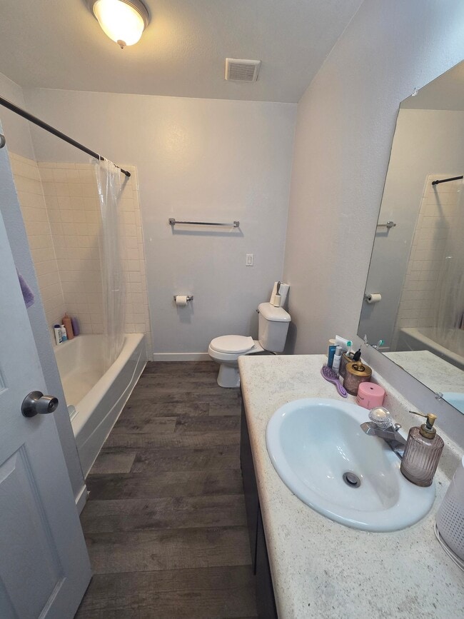 Photo - 3550 Parkway Blvd (Salt Lake City, UT) Apartment