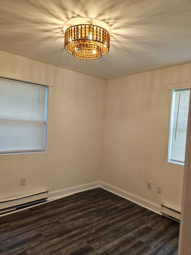 Building Photo - 2527 Arkansas Ave