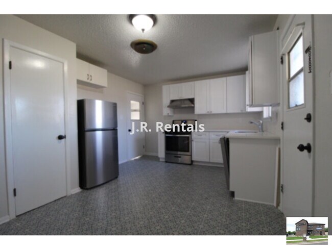 Foto del edificio - 1103 Robertson Ave