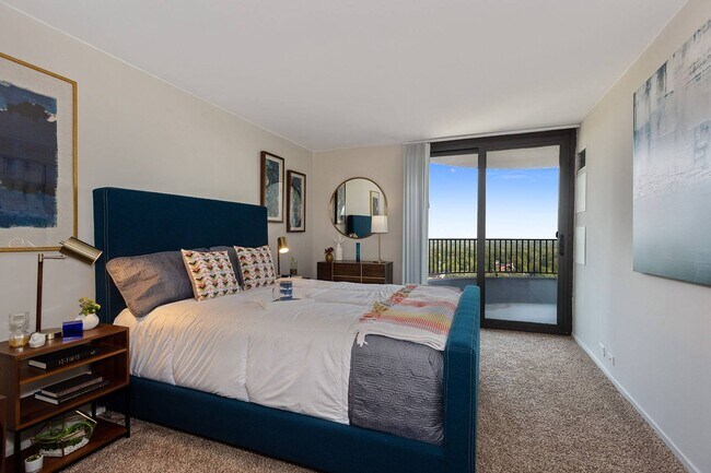 Foto del edificio - ReNew Wheaton Center