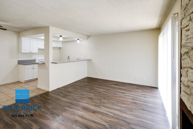 Building Photo - 451 S Harvard Blvd