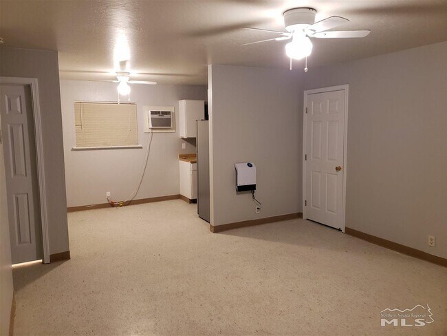 Building Photo - 630 D St