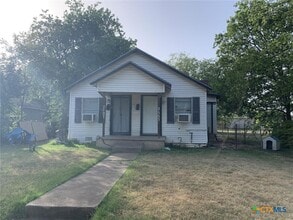 Building Photo - 2505 Reuter Ave