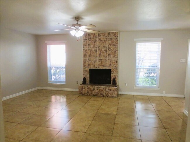 Building Photo - 4072 Belle Park Dr