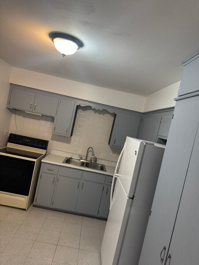 Foto del edificio - 6262 S Robert Ave