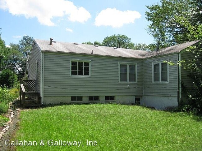 Building Photo - 2 br, 1 bath House - 23 N. Greenwood