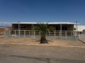 Building Photo - 1805 Surf and Sand Dr