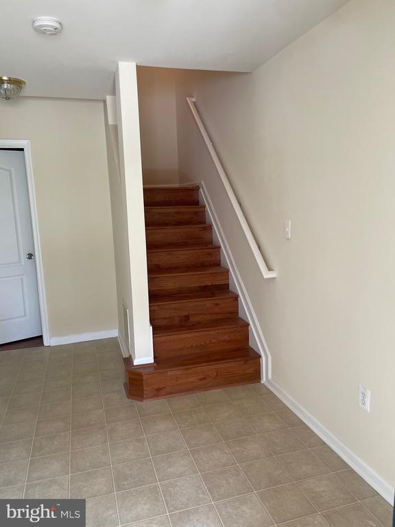 Building Photo - 4856 Olympia Pl