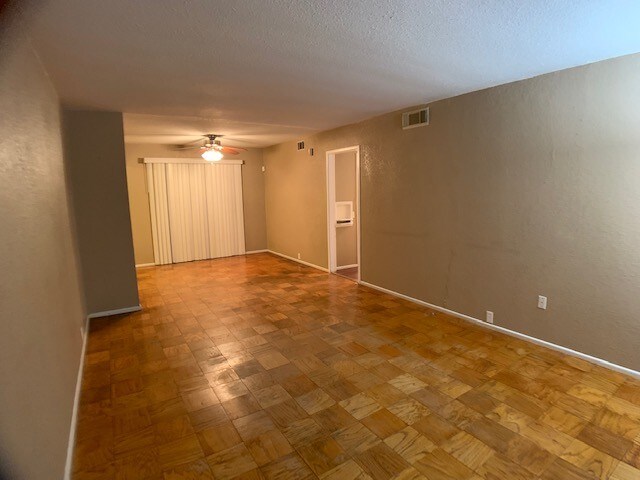 Foto principal - 1625 Meyers Pl