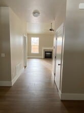 Building Photo - 103 Wildrose Ct