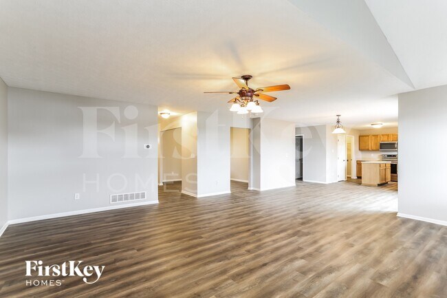 Building Photo - 11760 Chanticleer Dr NW