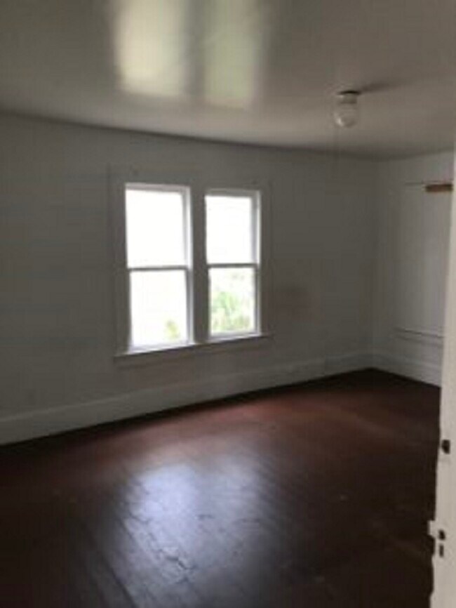 Foto del edificio - 312 N Peninsula Dr
