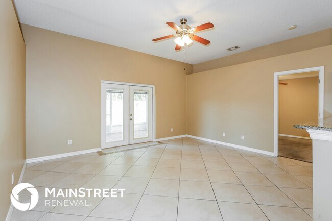 Foto del edificio - 821 Honeysuckle Dr