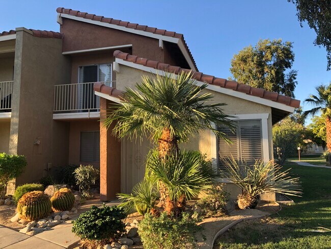 Building Photo - 307 Tava Ln