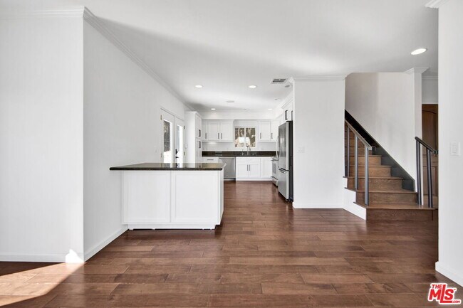 Foto del edificio - 2124 Reservoir St