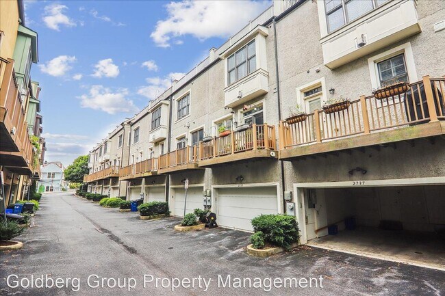 Foto del edificio - 3 br, 3.5 bath House - 2735 Linden Lane