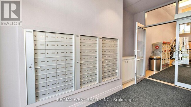 Photo du bâtiment - 408 Browns Line