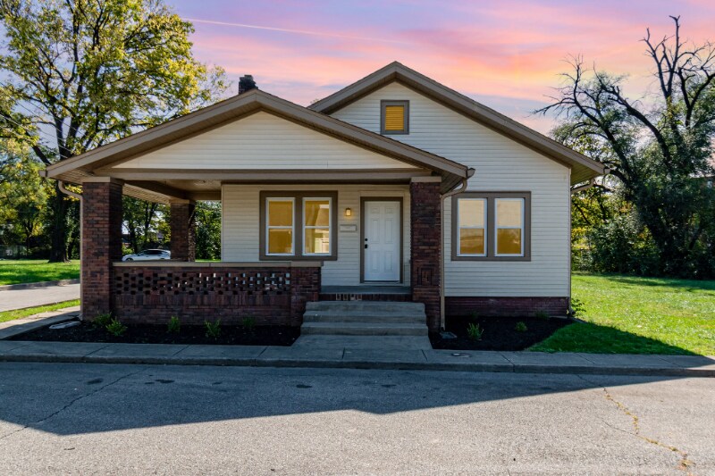 Photo - 115 Kansas St (Greendale, IN)