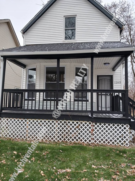 Primary Photo - 3-Bedroom Home in the St Claire-Superior N...