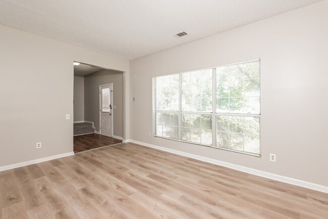 Building Photo - 3041 Savannah Bay Ct